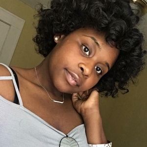 Meet your Posher, Amiya